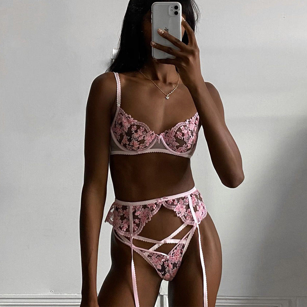 Sexy Embroidered Underwear Set with Steel Ring